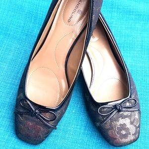 Bandalino floral shoes, size 7.5 M